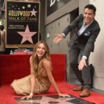 Sofía Vergara Instagram - #tbt to 2001 the first time @manologonzalezvergara came to LA and #tbt to 2015 celebrating with him my getting my walk of fame star!!!!🤩 love uuu