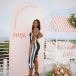 Sofía Vergara Instagram - ☀️ Miami☀️Come visit @toty and get shade matched this weekend! First customers of the day always get a surprise😘 Mr. C Coconut Grove- Il Giardino Thursday 5/2 - Sunday 5/5 10am - 5pm