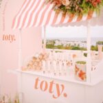 Sofía Vergara Instagram - ☀️ Miami☀️Come visit @toty and get shade matched this weekend! First customers of the day always get a surprise😘 Mr. C Coconut Grove- Il Giardino Thursday 5/2 - Sunday 5/5 10am - 5pm