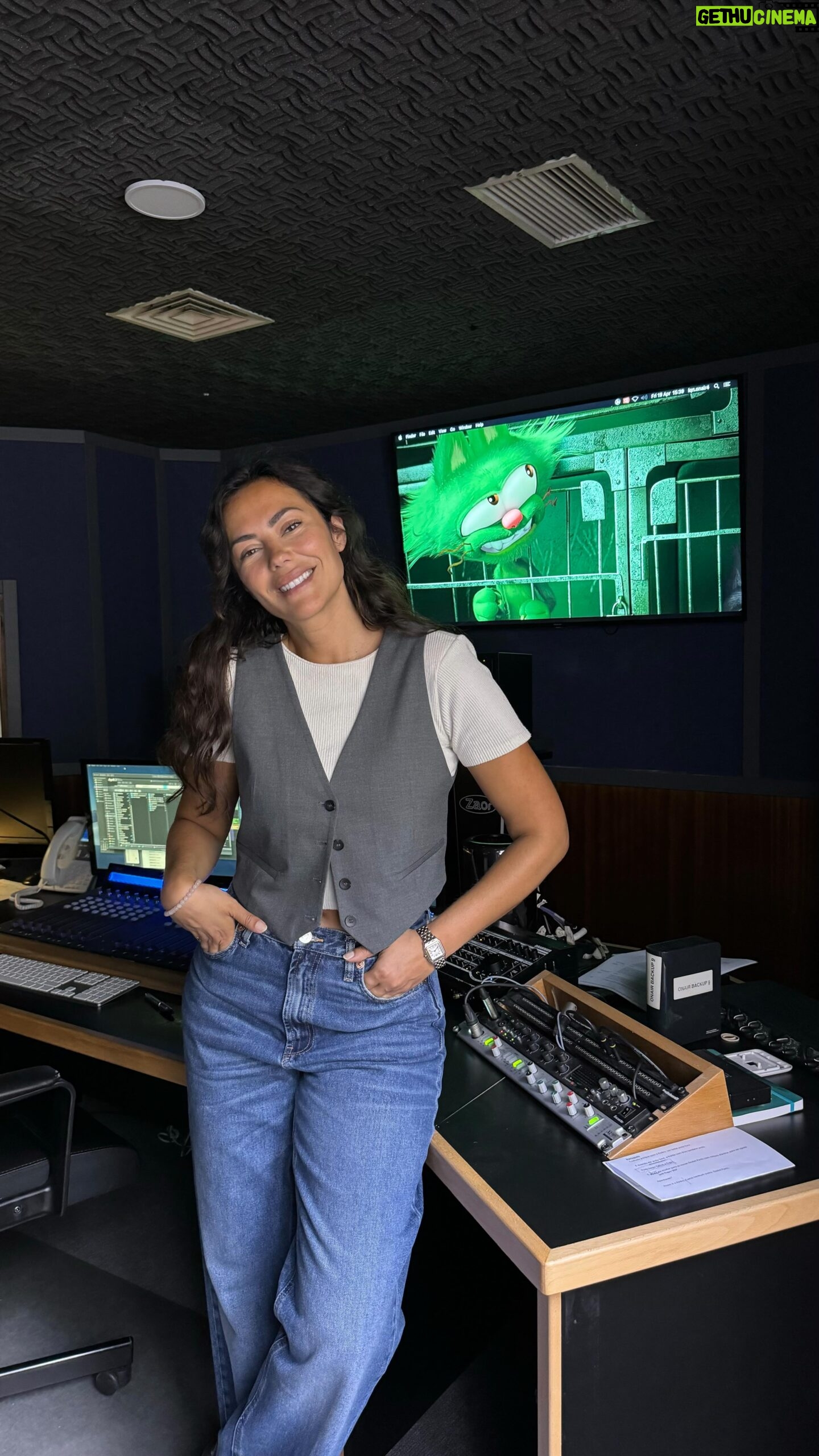 Sofia Ribeiro Instagram - Garfield - O Filme! 🤩 Nos cinemas a 23 de Maio. Dar “vida” a um boneco é das coisas mais giras de se fazer. Quero mais!! Juntem a família e não percam, o filme está bem giro. @sonypicturesportugal