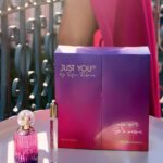 Sofia Ribeiro Instagram – O cheiro da nossa mãe é único, verdade? 
Não há como esquece-lo! Que feliz que ficaria que um dia alguém me dissesse, a minha mãe cheira a Just You. 
 Um perfume doce, cheio de personalidade, que reflete a sensibilidade única de ser mulher. 💜✨

Disponível nas lojas físicas Equivalenza ou em www.equivalenza.pt 

@equivalenzapt #EquivalenzaPt #Equivalenza #Perfume #Gift #DiadaMae #pub