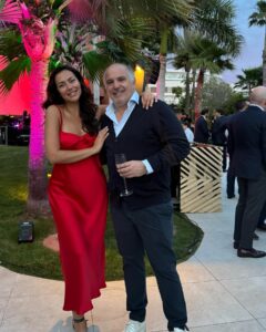 Sofia Ribeiro Instagram - Hola Tenerife 💃🏻 Mini pausa nas gravações para vir recarregar a bateria e conhecer o novo hotel do grupo Tivoli . Btw é muito bonito, os restaurantes estão a cargo do Olivier e fica a 2:30 de Lisboa . @tivolilacaletatenerife @tivolihotels @olivierrestaurants