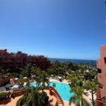 Sofia Ribeiro Instagram - Hola Tenerife 💃🏻 Mini pausa nas gravações para vir recarregar a bateria e conhecer o novo hotel do grupo Tivoli . Btw é muito bonito, os restaurantes estão a cargo do Olivier e fica a 2:30 de Lisboa . @tivolilacaletatenerife @tivolihotels @olivierrestaurants