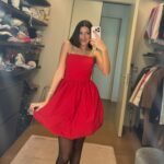 Sofia Scalia Instagram – Mi piace questa cosa che negli ultimi giorni indosso solo vestiti rossi e luccicanti !✨❤️

Vestitino rosso stupendo @ateliereme 
Scarpe luccicanti pazzesche @lesilla 

Un grazie speciale alla mia stylist @teclaturiaco ❤️