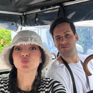 Sofia Scalia Instagram - E non fa niente se ci sono le nuvole se hai il sole nel cuore ☀️ Ciao ciao Mahè , sei già un ricordo! ❤️