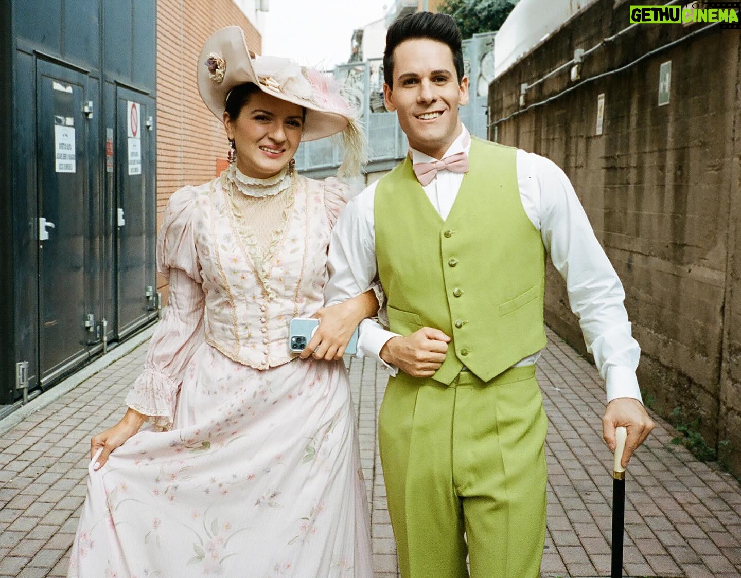 Sofia Scalia Instagram - Anche Madame Sofรฌ de Framboise vi aspetta con la sua amica Divina su @primevideoit con la nuova stagione di โLa famiglia Reale โ ๐๐ #lafamigliareale #adv