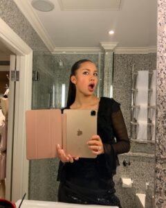 Sofia Wylie Instagram - Months through a mirror