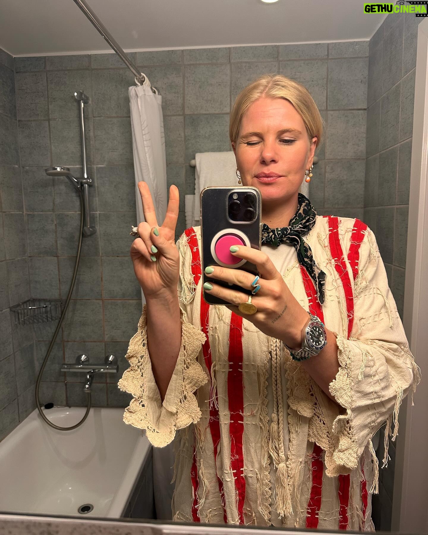 Sofie Linde Instagram - Et blandingsbatteri af alt muligt godt fra hverdagen ♥️