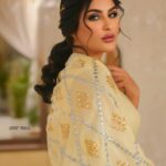 Soheir Salah Instagram – رمضان كريم عليكم 🌙🤍
تصوير @saif.teemo 
الدراعة والاكسسوارات @danida_dantella 
مكياج وشعر @masa_beauty_center 
شكراً ادارة مطعم @eve.iraqi