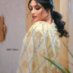 Soheir Salah Instagram – رمضان كريم عليكم 🌙🤍
تصوير @saif.teemo 
الدراعة والاكسسوارات @danida_dantella 
مكياج وشعر @masa_beauty_center 
شكراً ادارة مطعم @eve.iraqi