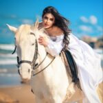 Soheir Salah Instagram – تحبون اجواء الصيف أكثر 
لو الشتاء🤍