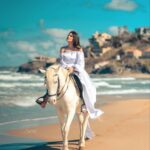 Soheir Salah Instagram – تحبون اجواء الصيف أكثر 
لو الشتاء🤍
