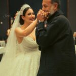 Soheir Salah Instagram – خلصت حيرة عند سهير 
بس مو عارفة ابلش من اول ايامها لو اخر يوم
حبلش بماما انعام الحضن الدافي @alrobayeeanaam.official شكراً ع كل يوم ولحظة احتويتينا بيها وسمعتينا جنتي ام النا بمعنى الكلمة ماما انعام متاكل اذا مو كلنا داير مدايرها
لو بابا اياد @ayad_altaie1 جنت ابوية وصديقي واستاذي احبك هواية
خالة بتول @batool_kazm_official ام كلب الطيب حشتاق لسوالف هواية
بكوري اخوية وصديقي المقرب @bakr_khald جنت بير اسراري ههههه اني بصعوبة اثق بس الغربة خلتك تكون الي اخ واثق بيك 
برو الكائن اللطيف @baraa_alzubidi حشتاق الاعشابج وجايج الطيب والقشب
غيددددة ام بسكت @ghdeado صديقتي حشتاق البسكت اكثر منج ومن سوالفج ومشاغبتج
هنوودة صديقي @muhand.sattar جنت مو بس رفيق هند رفيق سهير هم
روكي @rokian_alwadi حشتاق السهراتنا وكعدتنا وطبخنا ههههه 
الكساندر @alexanderuloom محتخلص من نكاتي حتى لو خلصت حيرة طبعاً الكساندر تعلم ع النكات وصار يومية يجيبلي نكتة ونخترع نكات سوى
خالة سلوى @actress.salwa ام كلب الطيب والسوالف الحلوة
كااادي اخر العنقود رغم ايام قصيرة جانت وياج بس نعيدها بعد بتجارب ثانية @kadee_alkaysi 
ايو الجميلة  @aya_the_saboni 
ريوم ام الوكفات الحلوة @reema.alobaidy 
اما حيدري حبيبي وصديقي رافقني غربتي وشغلي وايامي الحلوة والمحلوة وتحمل عصبيتي هواااية احبك كد كل يوم عشنا سوة @haider_abd_thamer
