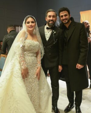 Soheir Salah Instagram - خلصت حيرة عند سهير 
بس مو عارفة ابلش من اول ايامها لو اخر يوم
حبلش بماما انعام الحضن الدافي @alrobayeeanaam.official شكراً ع كل يوم ولحظة احتويتينا بيها وسمعتينا جنتي ام النا بمعنى الكلمة ماما انعام متاكل اذا مو كلنا داير مدايرها
لو بابا اياد @ayad_altaie1 جنت ابوية وصديقي واستاذي احبك هواية
خالة بتول @batool_kazm_official ام كلب الطيب حشتاق لسوالف هواية
بكوري اخوية وصديقي المقرب @bakr_khald جنت بير اسراري ههههه اني بصعوبة اثق بس الغربة خلتك تكون الي اخ واثق بيك 
برو الكائن اللطيف @baraa_alzubidi حشتاق الاعشابج وجايج الطيب والقشب
غيددددة ام بسكت @ghdeado صديقتي حشتاق البسكت اكثر منج ومن سوالفج ومشاغبتج
هنوودة صديقي @muhand.sattar جنت مو بس رفيق هند رفيق سهير هم
روكي @rokian_alwadi حشتاق السهراتنا وكعدتنا وطبخنا ههههه 
الكساندر @alexanderuloom محتخلص من نكاتي حتى لو خلصت حيرة طبعاً الكساندر تعلم ع النكات وصار يومية يجيبلي نكتة ونخترع نكات سوى
خالة سلوى @actress.salwa ام كلب الطيب والسوالف الحلوة
كااادي اخر العنقود رغم ايام قصيرة جانت وياج بس نعيدها بعد بتجارب ثانية @kadee_alkaysi 
ايو الجميلة  @aya_the_saboni 
ريوم ام الوكفات الحلوة @reema.alobaidy 
اما حيدري حبيبي وصديقي رافقني غربتي وشغلي وايامي الحلوة والمحلوة وتحمل عصبيتي هواااية احبك كد كل يوم عشنا سوة @haider_abd_thamer