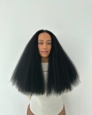 Solange Instagram - 🖤🫂🤍 🎵just to feel like thiss, it took a loonng time 🎵