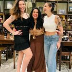 Solange Gomes Instagram – Aquele jantar para colocar o papo em dia. #SP