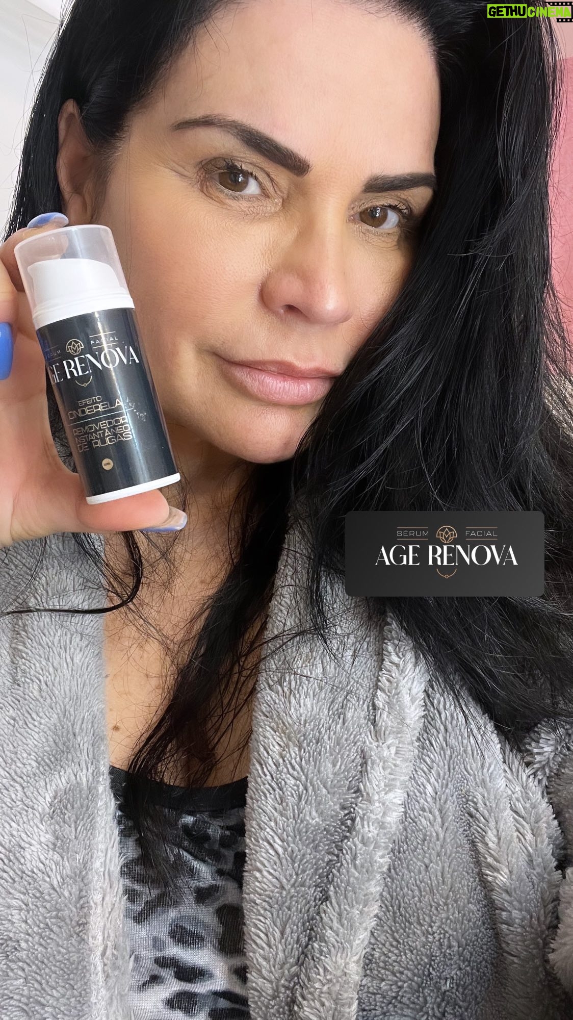 Solange Gomes Instagram - Bora se livras daquelas ruguinhas instantaneamente? Vem comigo que eu te mostro com o meu queridinho @agerenovaoficial #serum #beleza #mulheres #age #agerenova #publi