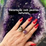 Solange Gomes Instagram - Pedras preciosas em casa? Temos? Com certeza. Vem comigo assistir a esse spoiler da decoração com pedras da @casadaspedrassoledade do meu apartamento. 💎💎 #decora #pedras #designerdeinteriores #arquitetura Aproveite o CUPOM de DESCONTO SOLANGE10 e ganhe 10% de desconto em suas compras pelo site: www.casadaspedrasrs.com.br