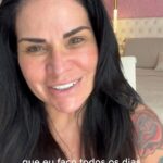 Solange Gomes Instagram – Vocês pediram e aqui está! Meu skin care noturno diário. Passo a passo com os meus produtos favoritos. #skincare #solangevaifazer50 ##skincarenoturno #mulheres #mulheresmaduras #mulheresempoderadas #segredinhosdebeleza