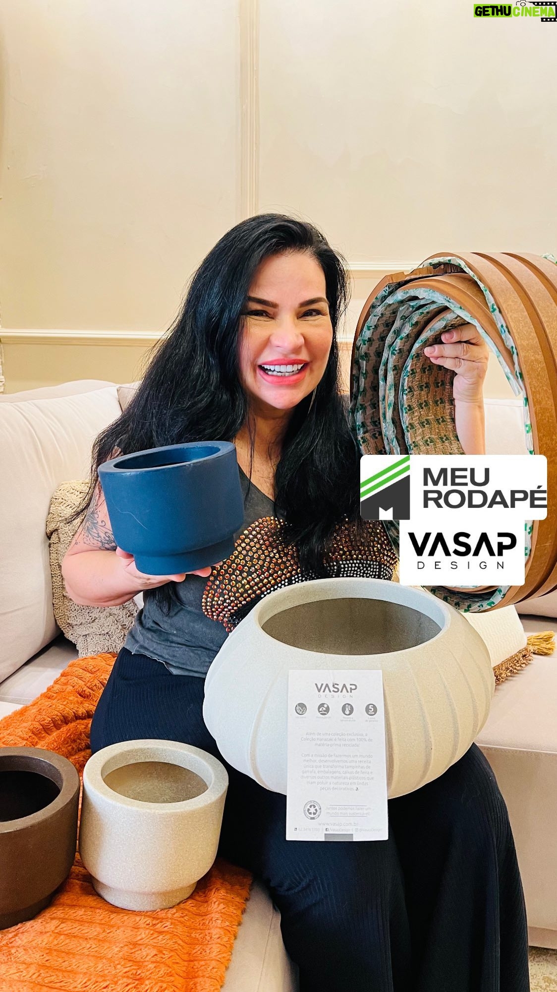 Solange Gomes Instagram - Quem aí amatransformações que acontecem por aqui? Hoje tem novidade com a @meurodape e a @vasapdesign Vem comigo assistir e deixe seu comentário dando a sua opinião. #casa #design #arquitetura #publi