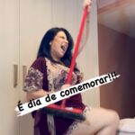 Solange Gomes Instagram – Bom diaaaa!!! Celebrando o dia da independência 🍑🤦🏻‍♀️