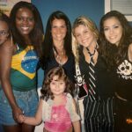 Solange Gomes Instagram – Aquela moça linda que hoje está brilhando em @agrandeconquista na @recordtvoficial era fã do grupo Rouge e em 2005, a mamãe da Stephanie a levou para assistir ao show e conhecer todas integrantes no camarim. @alinewirley @limartinsoficial @karinhils @fantinetho @gomessolange 

E aí? A nossa Stephanie mudou muito?