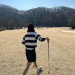 Son Dam-bi Instagram - 아침에는 아직 춥지만 봄 라운딩 시작합니다🌸🏌🏻‍♀️⛳️