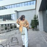 Son Dam-bi Instagram - 성수동 나들이❤️ Mz가 된 듯🤣🤣
