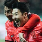 Son Heung-min Instagram - 대표팀 소집을 잘 끝내고 영국으로 안전하게 복귀했습니다. 요번 소집은 선수들한테 더욱 고마운 마음이 드는 기간이었던 거 같습니다 어려운 분위기 속에서 각자 개인적인 마음들은 접어 두고 팀을 위해서 헌신하는 마음과 노력이 팀을 이끄는 주장으로써 자랑스러웠습니다. 또 한 번 영광스러운 자리를 같이 할 수 있어서 특별한 소집이었고 춥고 더운 날씨였는데 팬분들의 사랑 덕분에 따뜻했고 시원했습니다 저희가 한 발짝 한 발짝 더 뛸 수 있는 동기부여와 많은 사랑 보내주셔서 감사하다는 말로 부족할 정도로 감사합니다. 시즌이 얼마 남지 않았지만  팬분들도 행복할 수 있고 저도 행복 축구할 수 있도록 최선을 다하겠습니다 ❤