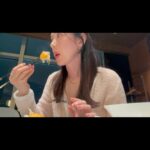 Son Ye-jin Instagram - 일이 끝난후 맛있는거 먹을때 너무나 행복해요🤭 나 심하게 행복해 보인다아…😝 여러분들도 퇴근후 맛저하세요💓