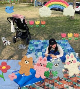 Son Ye-jin Instagram - 다들 주말 잘보내셨나요? 내일부터 다시 시작!❤️💙🧡💜💛💚팟팅💜💚