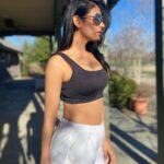Sonal Chauhan Instagram - 1st or Last … Pick your favourite… I couldn’t 🤷🏻‍♀️ . . . . . . . . . . . . . . . . #sonalchauhan #love #washingtondc #usa #athleisure #gym #fitgirls