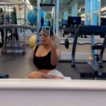 Sonal Chauhan Instagram - 1st or Last … Pick your favourite… I couldn’t 🤷🏻‍♀️ . . . . . . . . . . . . . . . . #sonalchauhan #love #washingtondc #usa #athleisure #gym #fitgirls