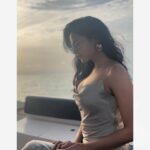 Sonal Chauhan Instagram – Which one would you as the cover picture ?
🌅 🌊🧜‍♀️ 
#love #sonalchauhan #gold #sunset