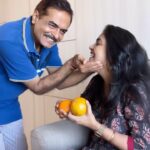 Sonal Kaushal Instagram – Papa ka pyaar aisa hi hota hai.. jo aapko pasand ho, uski baarish kar dete hain! Love you daddy ❤️
#daddaughter #dadslove #daddysgirl