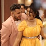 Sonal Kaushal Instagram - Hamari chhoti si Family ❤️ Thank you everyone for the most lovely wishes on our baby’s birthday 😃💗 Jewellery by @kgopl.jewellery Siara’s baby jewellery by @clementinee.in 👗 @vivababe_rent #BabyBali #themotormouthcouple