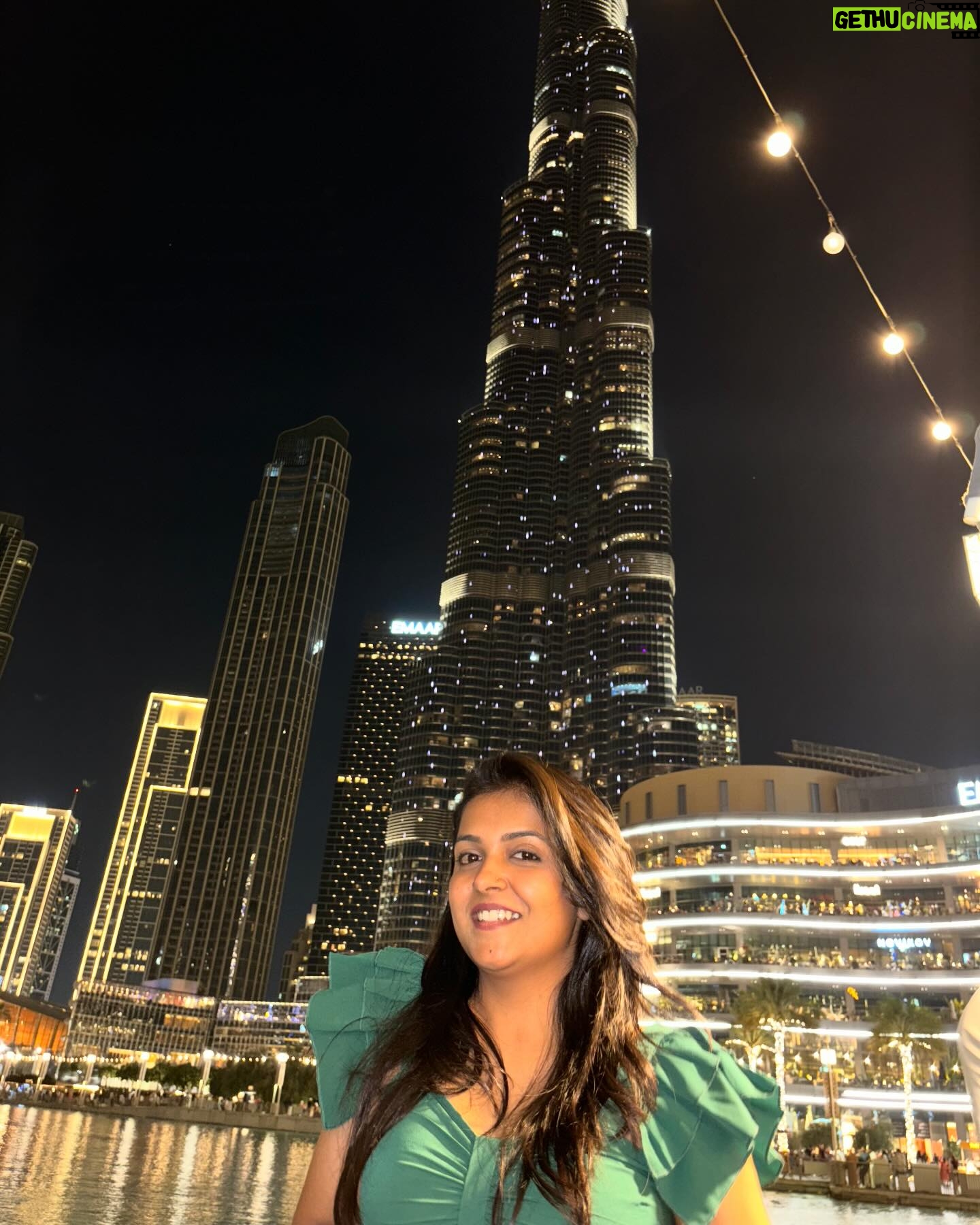 Sonal Kaushal Instagram - Day 2 in Dubai.. “Just looking like a WOW” 😂 Swipe to see the last picture. That’s my favourite ❤️ #dubai #dubai2023 #familytime