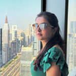 Sonal Kaushal Instagram - Day 2 in Dubai.. “Just looking like a WOW” 😂 Swipe to see the last picture. That’s my favourite ❤️ #dubai #dubai2023 #familytime
