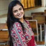 Sonal Kaushal Instagram – Hello Moto 😅😂🤪 3 million subscribers ki khushi mein phool gayi hun 🤩💖
#pyaaaryou