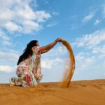 Sonal Kaushal Instagram - Day 1 at Dubai ~ Desert Safari with @arabianexpeditiondubai. Creating memories ❤️ PS: I wish, for every wife, handling husbands was as easy as the first picture 😂😂😂 #dubai #dubai2023 #familyholiday