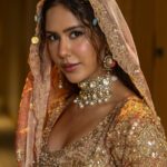 Sonam Bajwa Instagram - @whitelilybynavneetsidhu 🤍🤍🤍