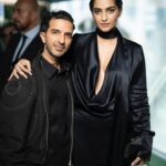 Sonam Kapoor Instagram - Happy birthday @imranamed love you! Thanks for patiently showing vayu all the boats in Venice 😂 over FaceTime