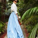 Sonam Kapoor Instagram - ♊️ I can be whoever I want.. because im having the best f**king time of my life .. Look 1 Outfit : @huishanzhang Shoes : @jimmychoo Bag : @markcross Jewels : @zoyajewels Look 2 Skirt : @carolinaherrera Shirt and shoes : @therow Sunglasses: @dior Bag : @hermes Rings : @zoyajewels MUA : @mehakoberoi Hair : @hrishidoeshair Styling : @rheakapoor @abhilashatd Team : @niyatiij @navyachanana @sananver Photos : @kunalgupta91