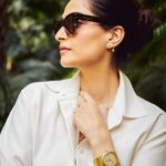 Sonam Kapoor Instagram - ♊️ I can be whoever I want.. because im having the best f**king time of my life .. Look 1 Outfit : @huishanzhang Shoes : @jimmychoo Bag : @markcross Jewels : @zoyajewels Look 2 Skirt : @carolinaherrera Shirt and shoes : @therow Sunglasses: @dior Bag : @hermes Rings : @zoyajewels MUA : @mehakoberoi Hair : @hrishidoeshair Styling : @rheakapoor @abhilashatd Team : @niyatiij @navyachanana @sananver Photos : @kunalgupta91