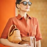 Sonam Kapoor Instagram - Excited to be here at the opening of @tods store in @jioworldplaza! Congratulations to Isha @mamamagish on this exquisite addition. Here’s to timeless style and unforgettable moments! 📸 : @sheldon.santos Hair : @bbhiral Make up : @tanvichemburkar Styling : @rheakapoor @abhilashatd Team : @niyatiij @tods @reliancebrandsltd @ajioluxe @jioworldplaza #TodsMumbai #Tods
