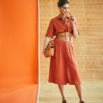 Sonam Kapoor Instagram - Excited to be here at the opening of @tods store in @jioworldplaza! Congratulations to Isha @mamamagish on this exquisite addition. Here’s to timeless style and unforgettable moments! 📸 : @sheldon.santos Hair : @bbhiral Make up : @tanvichemburkar Styling : @rheakapoor @abhilashatd Team : @niyatiij @tods @reliancebrandsltd @ajioluxe @jioworldplaza #TodsMumbai #Tods