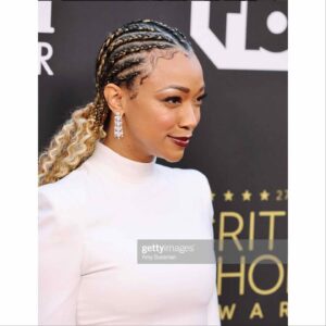 Sonequa Martin-Green Instagram - 💫 ~ The Critics Choice Awards ~ 💫
_____________

Dress:  @monotofficial 
Shoes:  @jimmychoo 
Jewelry:  @chopard 
Hair:  @lovingyourhair (and killed it)
Makeup:  @gregoryarlt (and killed it)
Styling:  @shionat (aaaand killed it)
Hunk:  @iamkenricgreen (dashing as always)
_____________

What a great time. Big congrats to Michael and all the winners and nominees! 🖤