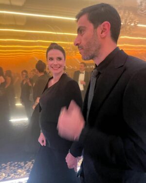 Songül Öden Instagram - #goldenopulence💫 

#davet