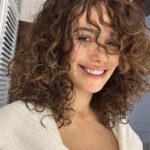 Songül Öden Instagram – Ahh Mabelimm şarkı yazmış saçlarıma @mabelmatiz 🤍