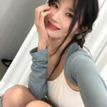 Song Ha-young Instagram - 🩰🩵